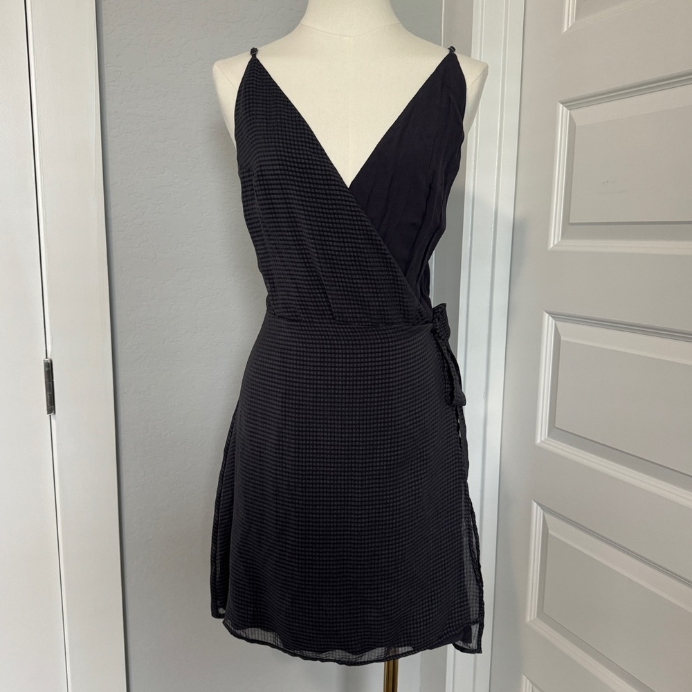 GF Collection Wrap Style Dress | Size 8